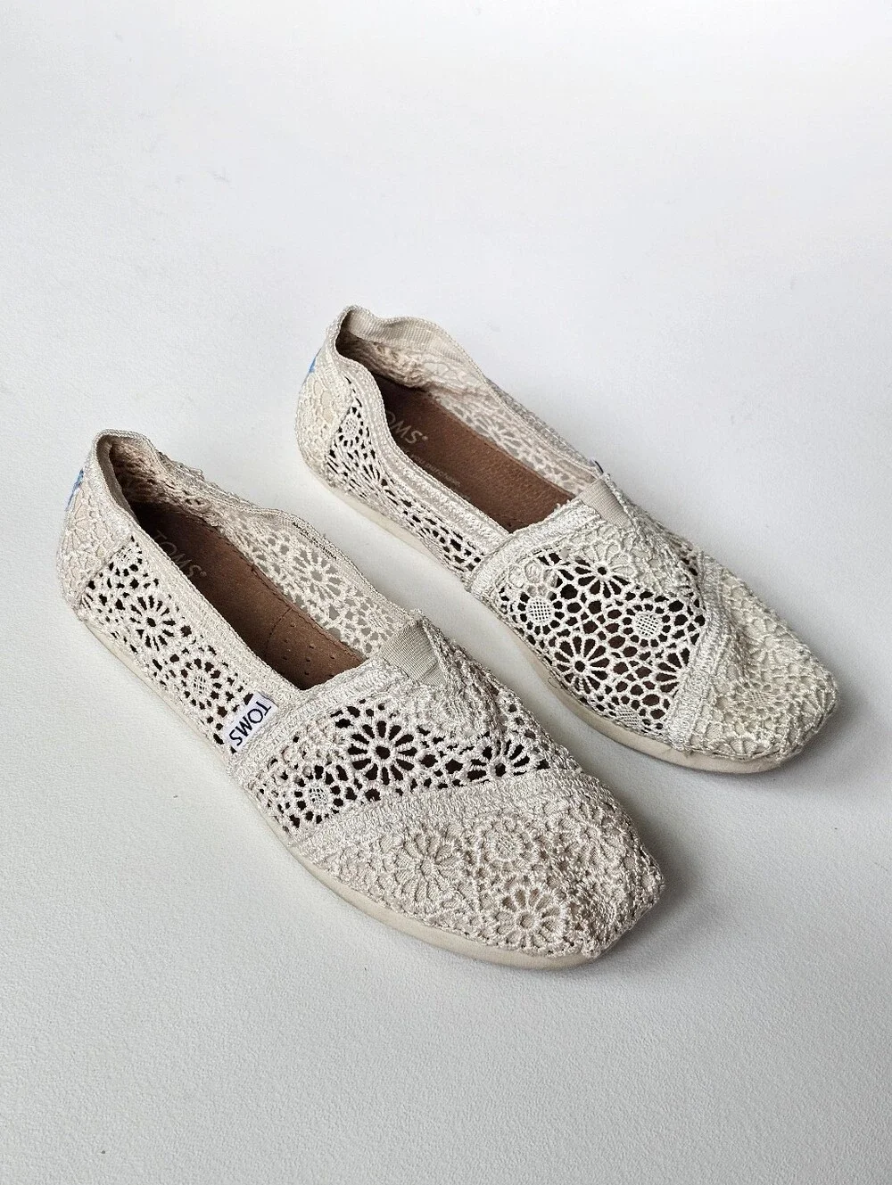 TOMS Alpargata Natural Moroccan Crochet Slip-On Flats Ivory Women's Size 6 - Picture 3 of 11
